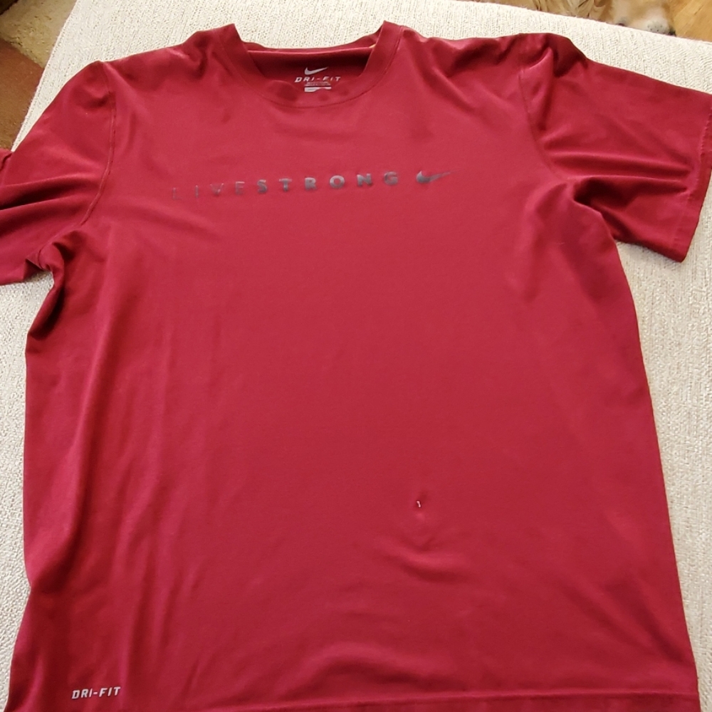 Nike Dri-Fit Maroon TShirt Size Large